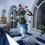 阿拉斯纳岩石酒店