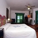 阿拉斯纳岩石酒店 酒店 4*