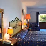 阿拉斯纳岩石酒店 酒店 4*