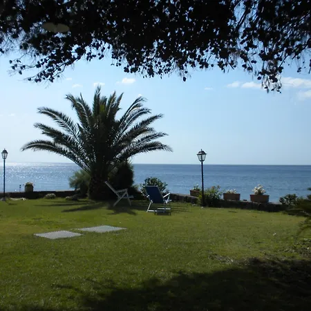 Otel Arathena Rocks Giardini Naxos