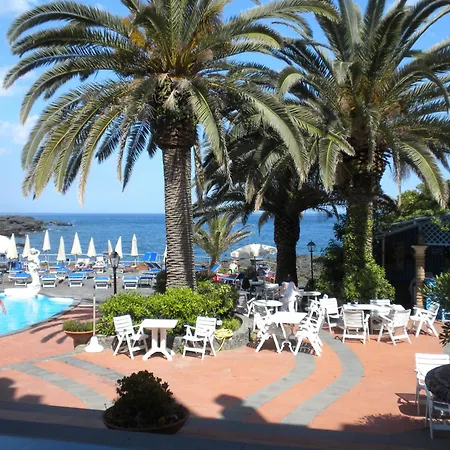 Arathena Rocks Giardini Naxos