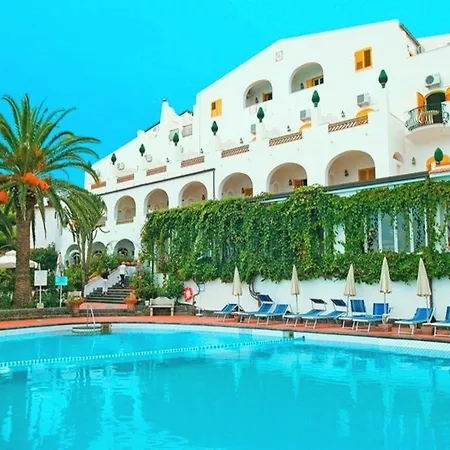 Arathena Rocks Otel Giardini Naxos