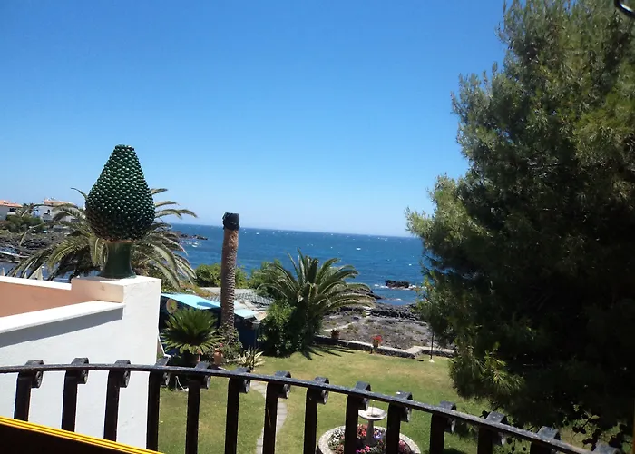 Arathena Rocks Hotel 4*