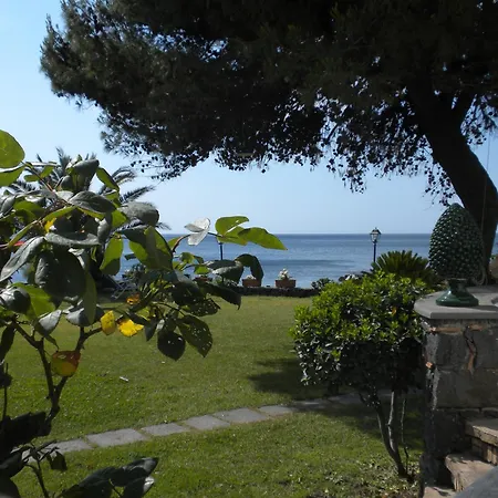 Arathena Rocks Giardini Naxos