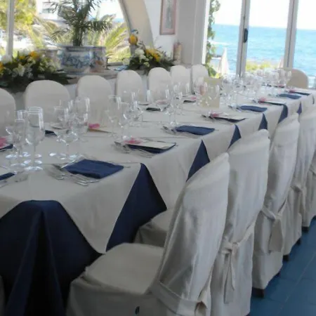 Hotel Arathena Rocks Giardini Naxos