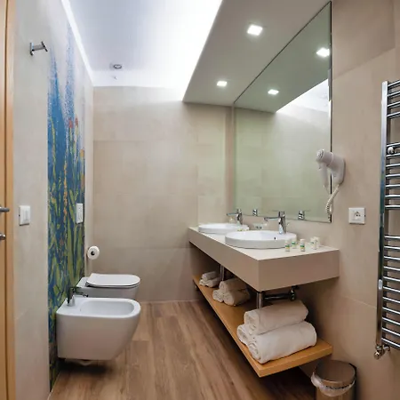 Hotel Arathena Rocks 4*