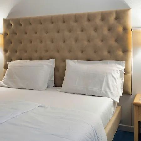 Hotel Arathena Rocks Giardini-Naxos