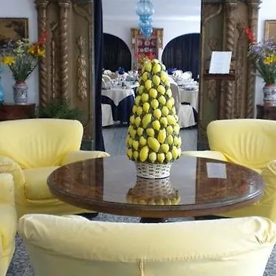 Arathena Rocks Джардіні-Наксос