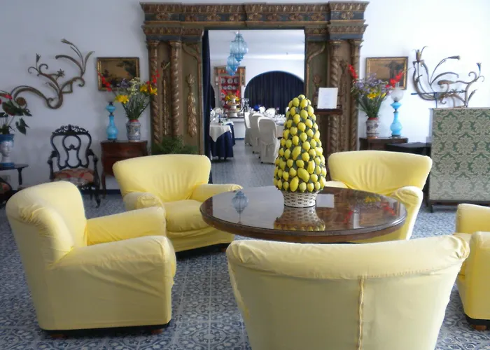 Hotell Arathena Rocks 4*