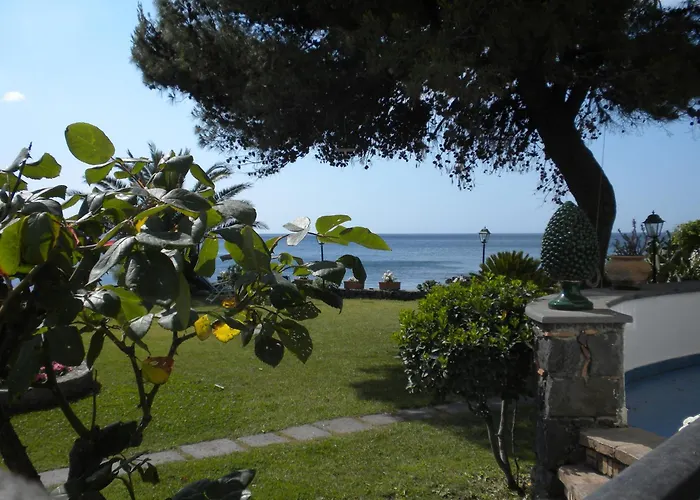 Arathena Rocks Giardini Naxos