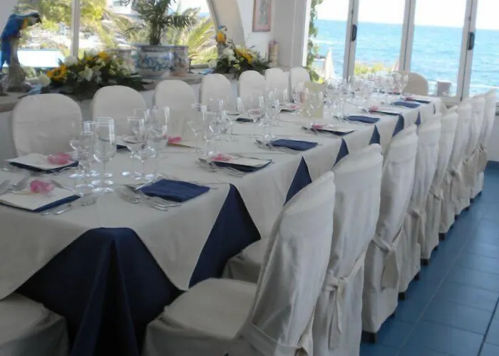 Hotell Arathena Rocks Giardini Naxos